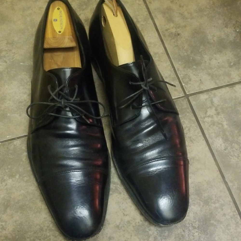 Mens Black Salvatore Ferragamo dress shoe